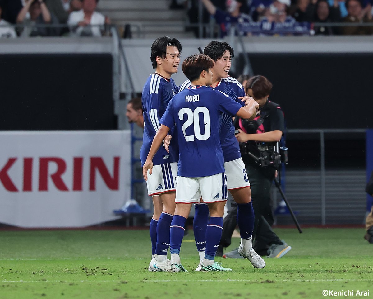 GoalJP_Official's tweet photo. 🇯🇵 日本代表がキリンカップサッカー2026を制す！🏆️

上田綺世＆堂安律のゴールでニュージーランドを撃破！

先制するも、直後に追いつかれ1-1で試合を折り返した日本。後半、中村敬斗の突破から堂安が決勝点を奪いチームを勝利に導く！

日本 2-1 ニュージーランド

#サッカー日本代表 #SAMURAIBLUE https://t.co/vF7xUxK4dJ