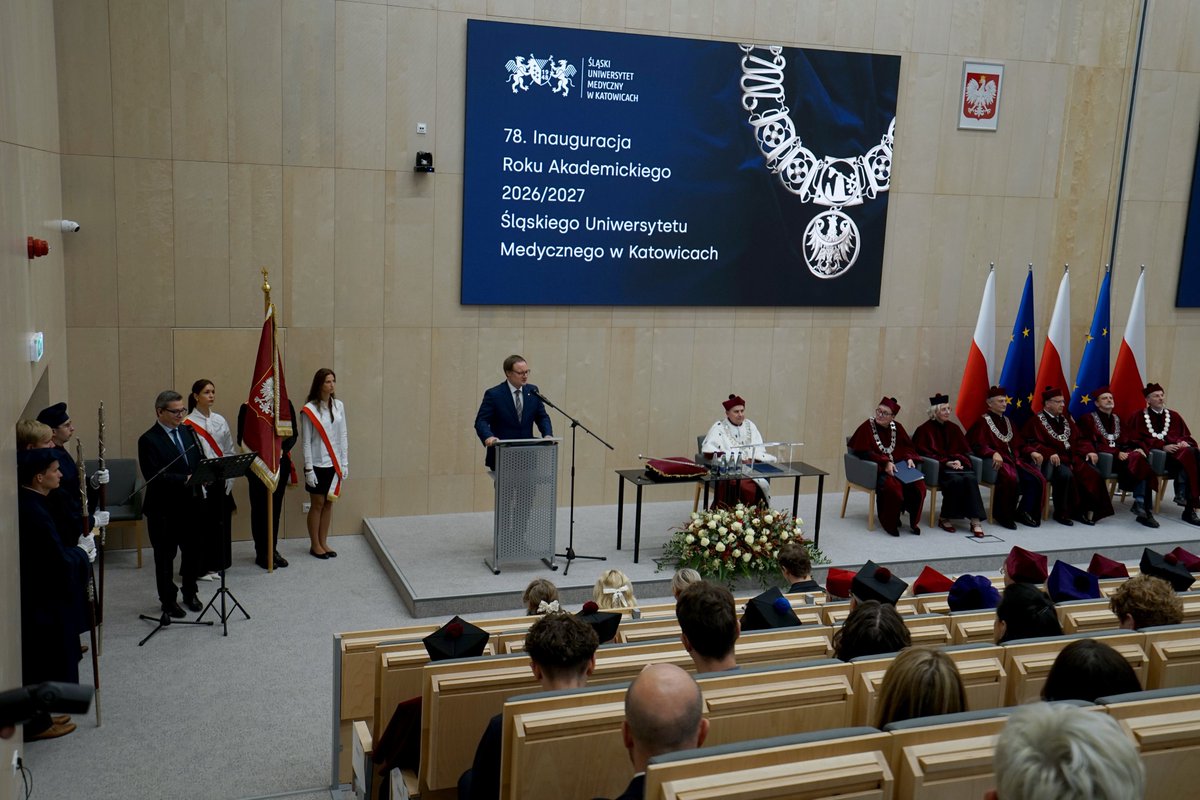 oip_katowice's tweet photo. 🏅 @Piotr_Kalbron, Okręgowy Inspektor Pracy w Katowicach, został uhonorowany Odznaką „Zasłużony dla Śląskiego Uniwersytetu Medycznego” podczas 78. Inauguracji Roku Akademickiego.
Więcej: https://t.co/NABlz5y3li
#PIPKatowice #SUM https://t.co/3mEJU9uRVG