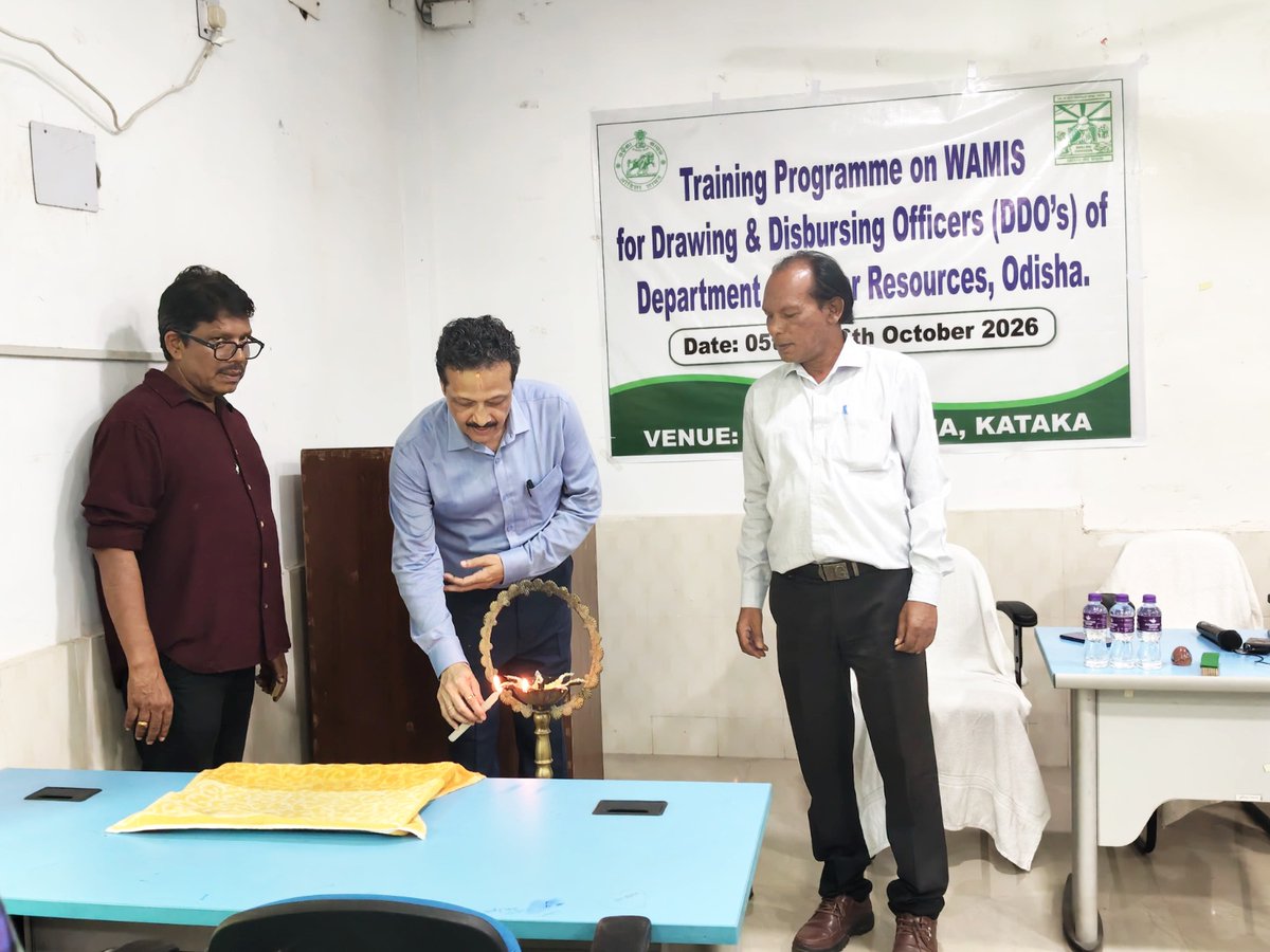 OdishaWater's tweet photo. A training program on the Water Resources Information Management System (WAMIS) was organized for the Drawing and Disbursing Officers (DDOs) of the Department of Water Resources (DoWR), Government of Odisha.(1/3)
#WAMIS #WaterResources #DoWR #GovernmentOfOdisha https://t.co/FfxhQymZs7