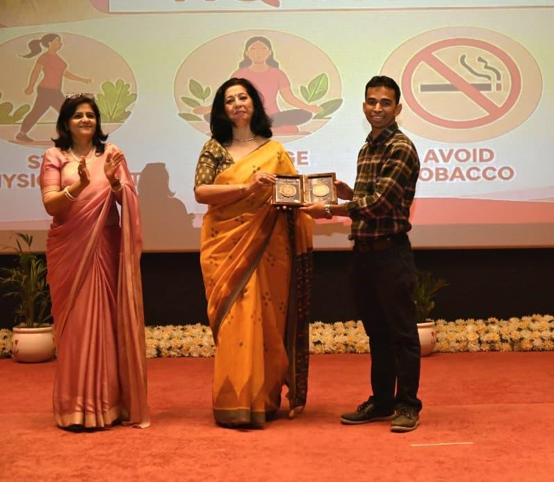 SWComd_IA's tweet photo. Healthy Hearts. Healthy Soldiers. 
A Healthier Nation. 

On World Heart Day, Sapta Shakti Command reaffirms its commitment towards promoting heart health and holistic well-being among its personnel and families.

A Heart Health Awareness Lecture was organised at the Sapta Shakti Command Auditorium, highlighting the importance of preventive healthcare, healthy lifestyle choices and timely medical intervention.

The initiative reinforced the importance of healthy eating, regular physical activity, stress management, adequate sleep, avoidance of tobacco and regular health check-ups for maintaining a healthy heart.

#WorldHeartDay 
#SaptaShaktiCommand 
#IndianArmy 
#HeartHealth 
#WeCare

@adgpi
@HQ_IDS_India 
@PRODefRjsthn