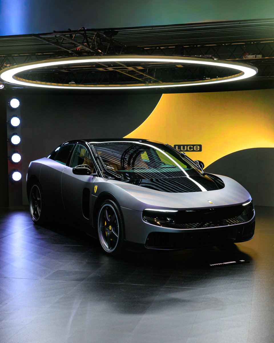 FerrariJPN's tweet photo. #FerrariFestivalTokyo2026 にて披露された、Grigio Silverstone Opacoに身をつつむ #FerrariLuce
 
フェラーリのコアDNAに忠実でありながら未来の新たな解釈を提示する、フェラーリ初のフルエレクトリックスポーツカー。

#Ferrari https://t.co/JRpjqRHqB3