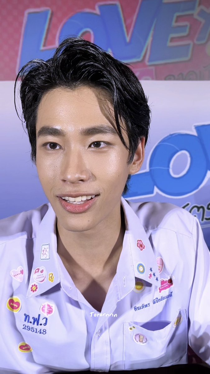 torErn_'s tweet photo. ฉันอยากถามต่อแต่เวลาไม่พองะ ที่บอกว่าช่วงนี้ชอบดอกลิลลี่ น้องภพชอบดอกนี้เพราะอะไรคับ พูดตรงๆตั้งแต่จบงานฉันนั่งดูดอกลิลลี่ไปเยอะมากแล้วก็ลองวาดเยอะมากๆเหมือนกัน ไว้มีโอกาสจะเอาไปให้ดูนะ
#ppophs https://t.co/YZpQQtbPFM