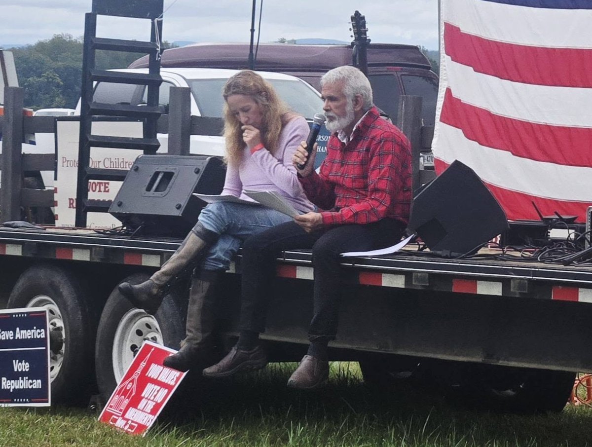RWMaloneMD's tweet photo. Yesterday, Jill and I were keynote speakers at the Green County Republican BBQ in Virginia.  We had an excellent time, as the countryside, the people, the music and the food were all amazing, and many thanks to the committee for inviting us!
On a more serious note, if you live in Virginia - go vote NO on all three constitutional amendments! Particularly, #1 - as someone's life depends on it! 
Early voting is available - so use it!