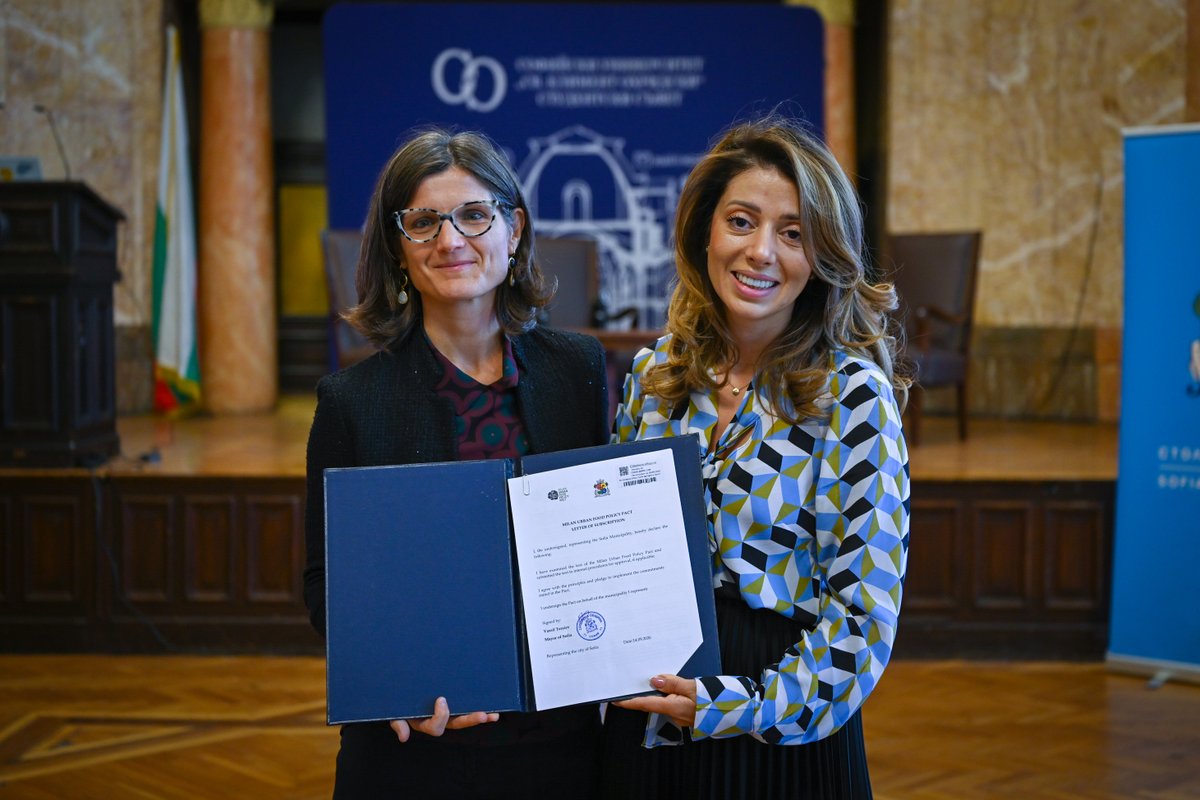 mufpp's tweet photo. #MUFPP joined the “Cities in Dialogue” event in Sofia to share Milan’s experience in school meals, from service management to food education. 🎉 Congratulations to #SofiaMunicipality, which officially joined the Milan Pact on this occasion! @terziev https://t.co/2BF8uVJaXc