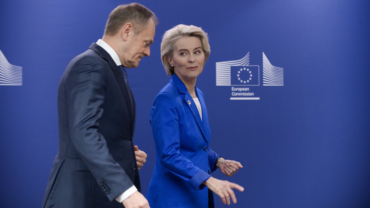 WolnaRadio's tweet photo. Czyli jak Ursula von der Leyen wybiera nam premiera w Polsce to jest dobrze i demokratycznie, ale jak Donald Trump to nie?! https://t.co/6a5aSDbdvn