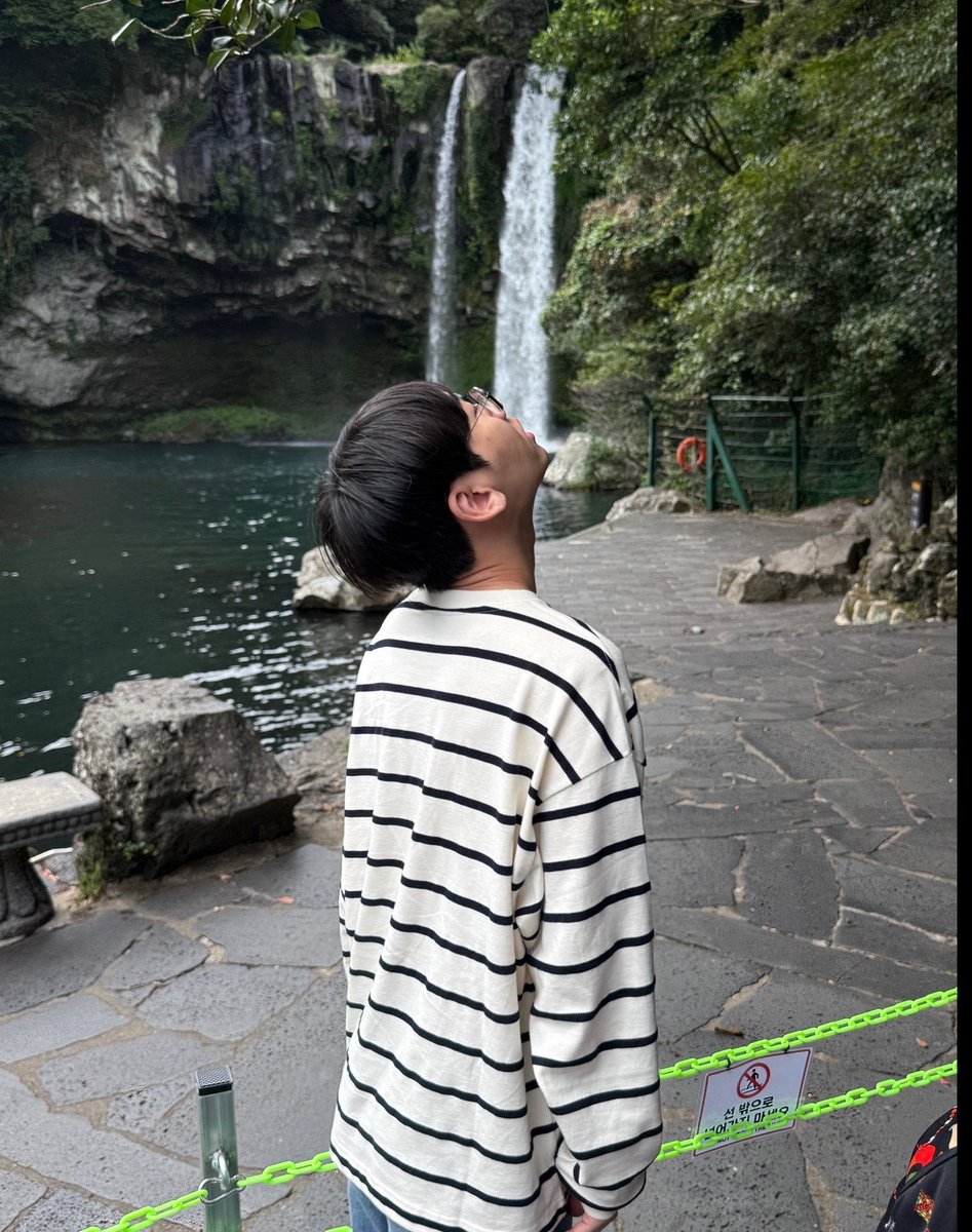 edslittlecloud's tweet photo. 🌊🐿 https://t.co/EZuLh052Mi