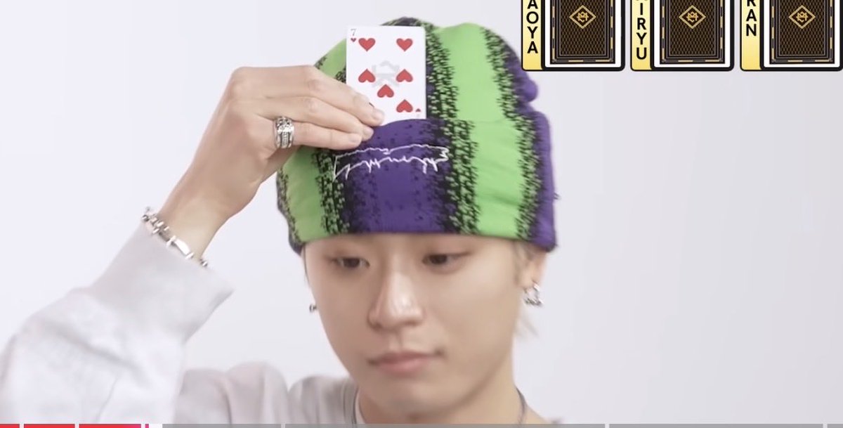 necotkmr's tweet photo. BMSGフェスに向けて、
たっくん(？)に帽子を編んだり��てます🧶

まぜべやの画伯とインディアンポーカーの会の帽子です🧶

グッズはやっと発送通知がきた���‍💨

みんなみんな間に合いますようにーー！

#BMSGフェス https://t.co/ur19mnHbuT
