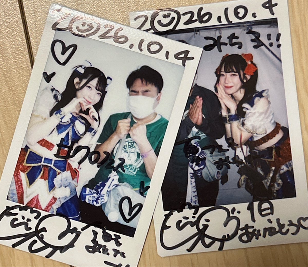 oregamaechan's tweet photo. 昨日に引き続きキラフォレさんがいらしたので甘楽ゆいさんとチェキ撮りました。
太陽光のゆいさんも、照明に照らされたゆいさんどちらも可愛いですね。
ライブも楽しかったな〜 https://t.co/6OO42pmPfv