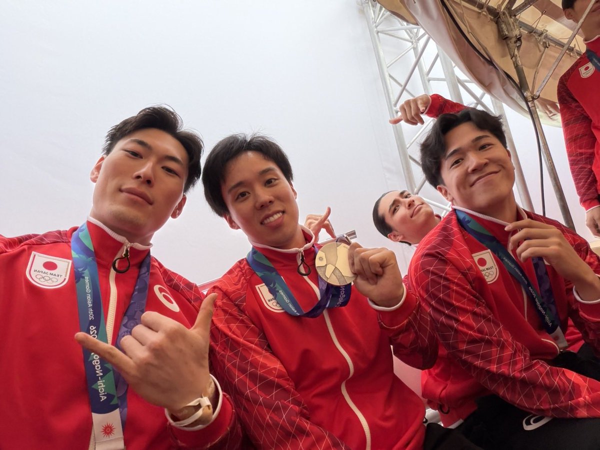 rikutogoto_11's tweet photo. アジア大会準優勝で今季の代表シーズンが終わりました。
いろいろな感情がありますが、それも踏まえて成長の糧にしていきます！
本当に沢山の応援ありがとうございました！🙇‍♂️

 #asiangames
 #同部屋で始まり同部屋で終わったカワヒガシパイセン https://t.co/wXWfDrLOUG