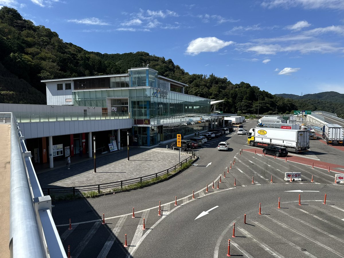 MitchellNoviter's tweet photo. 昨日は「第30回 日本透析アクセス医学会 学術集会・総会」に参加しました！
久しぶりに専門分野での学会参加、とても楽しかったです！

各症例に色々な考察や工夫を感じ、改めて、自由な分野で本当に興味深いと思いました！
慣れてきた今だからこそ、見える事があると実感したよなぁ・・・（しみじみ） https://t.co/uD8HbjMjyq