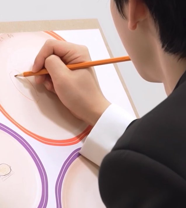 luminajaem's tweet photo. the way jaemin grips that pencil like he’s a tiny 5yo baby learning to write 😭😭😭 HE IS SO CUTE https://t.co/ri9NQKbbRQ