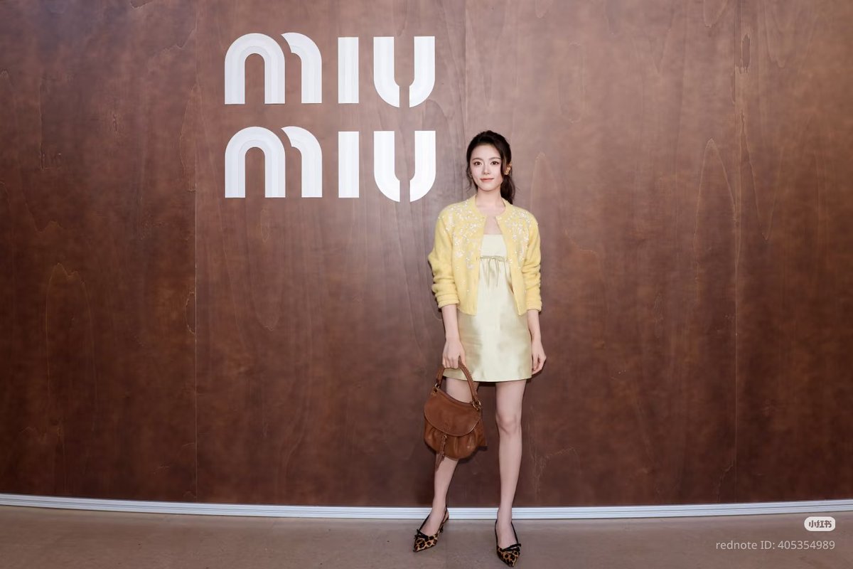 randmpersonjk's tweet photo. 2026.10.05
Mai Mai | XHS

🍂💐🥂🚇🧢☀️🛬 ​​​

#ZhaoJinmai 🌾 #赵今麦 https://t.co/0sI6src8YR