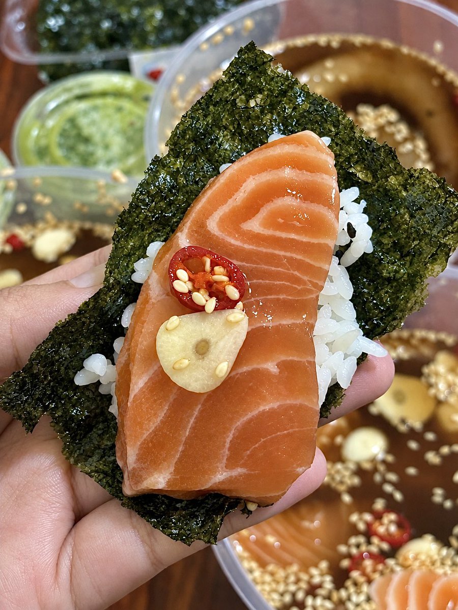 pccream__pp's tweet photo. มีดอง by กาโต่ย 🦐🐟 ร้านมีไทยช่วยไทยด้วยนะ จัดโปรใน #LINEMAN กุ้งชิ้นใหญ่ ได้หลายชิ้นเลย ดองเข้าเนื้อมากกก รสชาติดี กินคู่กับน้ำจิ้มซีฟู้ดแซ่บๆ คืออร่อยมากกกพ้มฟิรร  🤤 https://t.co/UAQjn7Yhxa