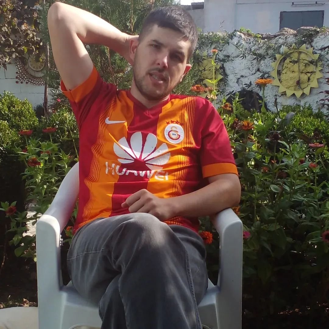 reiscicocuk_'s tweet photo. Cumhurbaşkanımız için; Saddam gibi asılmasını TV de izlemek istiyorum" diyen Hakan Sevinç isimli şahıs, Kırklareli'nin Vize ilçesinde yaşamaktadır!
Gereğinin yapılmasını arz ederiz!

@valikirklareli 
@KirklareliEmn https://t.co/imW9MYK03g