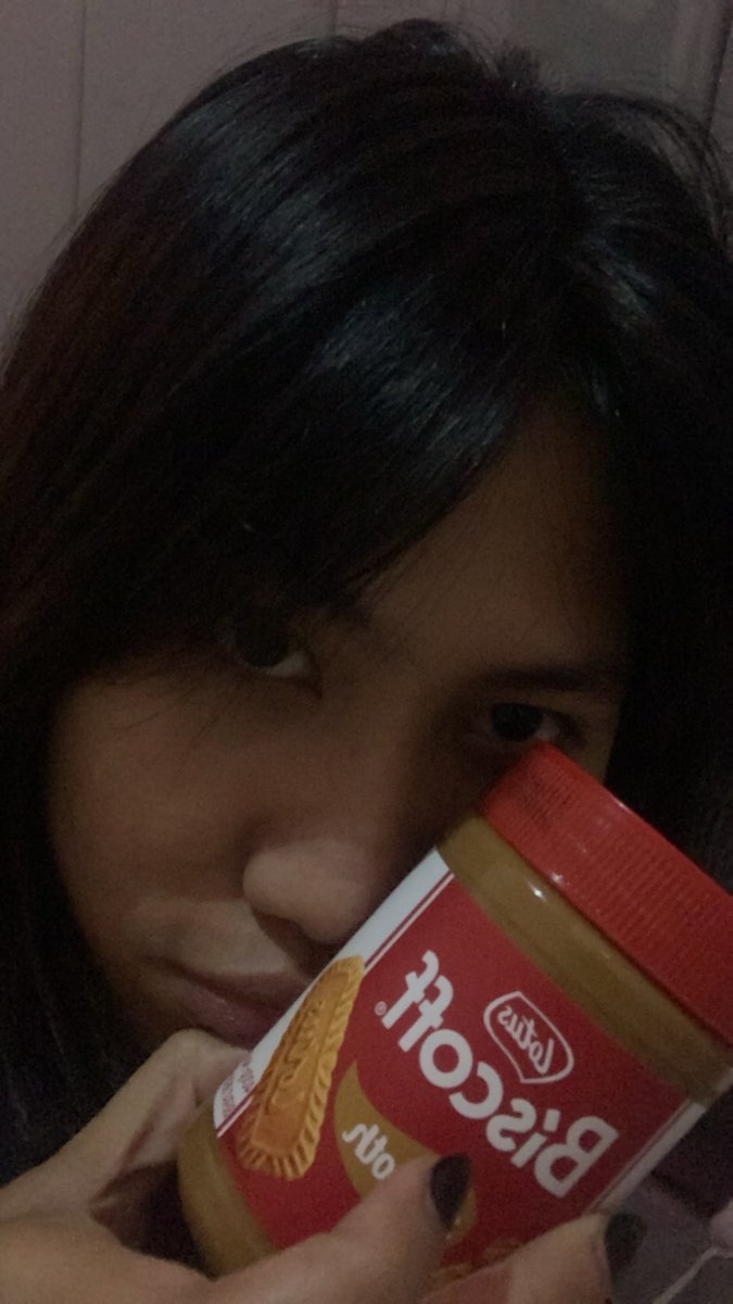 elssave's tweet photo. Kecintaanku lotus biscoffffffff https://t.co/dFk08fmU7g