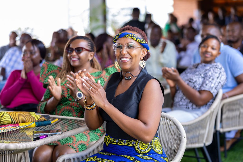 NTTDATAMEA's tweet photo. A colourful start to #CustomerExperienceWeek!

Today our EA teams celebrated the people behind every great customer experience, coming together in cultural attire to mark the launch of CX Week.

Extraordinary experiences start with people. 

#CXWeek #NTTDATA #NTTDATAWay https://t.co/R3iLHSEWLB