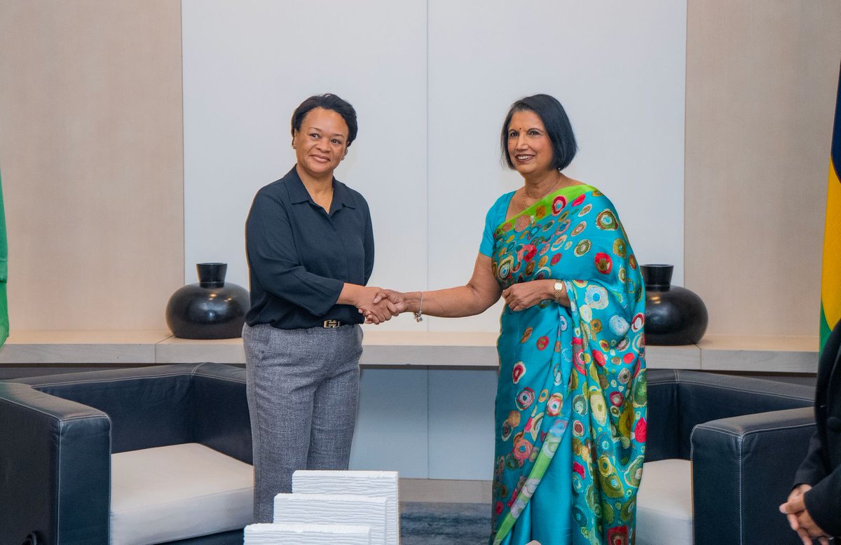 APRM_MarieRose's tweet photo. Such a pleasure to be back in Mauritius and to reconnect with my sister, Hon. Jyoti Jeetun, Minister of Financial Services and Economic Planning, ahead of the Annual African Credit Ratings Conference.

We discussed the highly anticipated launch of the African Credit Rating Agency (AfCRA) on 7 October, a historic milestone for Africa’s financial architecture.

I also commended the Honourable Minister and expressed my sincere appreciation to the Government and people of Mauritius for their gracious hospitality and continued support as we prepare for this important moment.
Africa’s time is now.
#AfCRA #AfricanCreditRatings