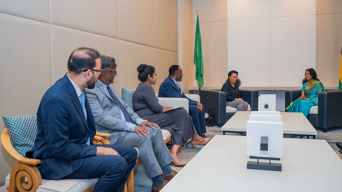 APRM_MarieRose's tweet photo. Such a pleasure to be back in Mauritius and to reconnect with my sister, Hon. Jyoti Jeetun, Minister of Financial Services and Economic Planning, ahead of the Annual African Credit Ratings Conference.

We discussed the highly anticipated launch of the African Credit Rating Agency (AfCRA) on 7 October, a historic milestone for Africa’s financial architecture.

I also commended the Honourable Minister and expressed my sincere appreciation to the Government and people of Mauritius for their gracious hospitality and continued support as we prepare for this important moment.
Africa’s time is now.
#AfCRA #AfricanCreditRatings