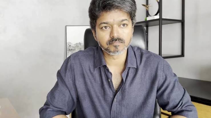CheGuevaraOffi1's tweet photo. மொட்ட மாமா. ..வழக்கு போட்டு 10 வீடியோ போட்டுட்டு தாண்ட டெல்லி போனேன். 

உன் தலைவன் மாதிரி மூணு நாள் கழிச்சு வீடியோ போடல 😂😂😂

Cm சார் உங்களுக்கு பழிவாங்கணும்னா நேரடியா பழிவாங்குங்க இந்த மொட்டையன குறுக்க விடாதீங்க 😂😂😂 https://t.co/n0bRqP4kt3