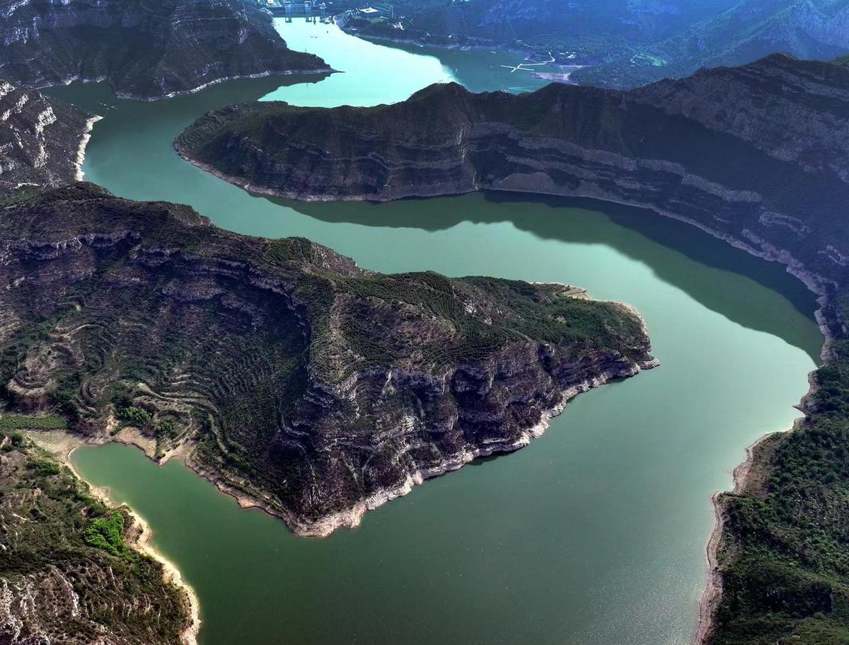 IslaGriffivk's tweet photo. [Los tesoros del lago Premio del río Fen deleitan a los visitantes con su encanto único!]， https://t.co/RJaXhCh3KO