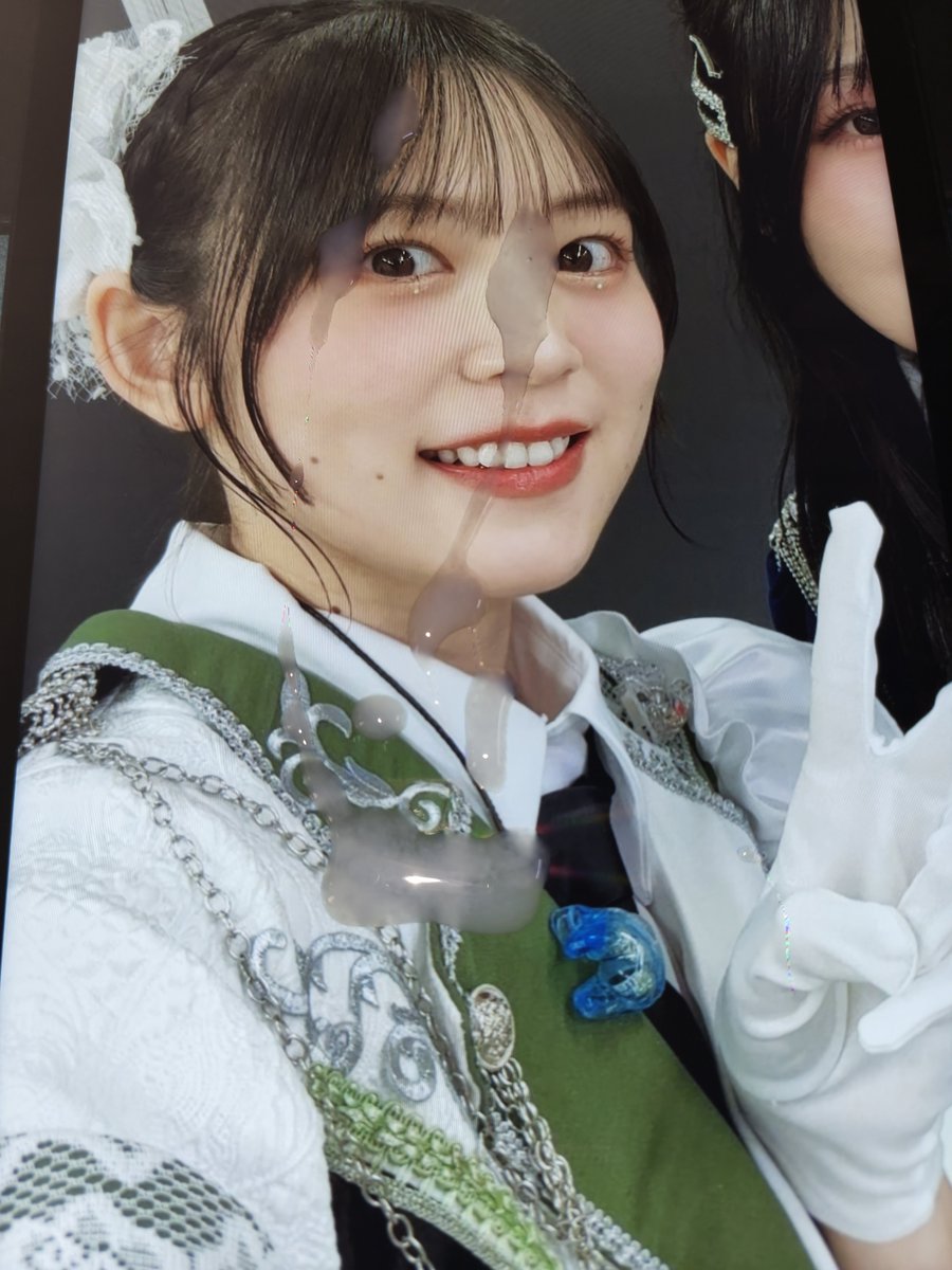 alicekrcpx's tweet photo. 滑らかな白い手袋をはめて、俺のチンポを撫で回す❤️ https://t.co/UNZrUr2DUE