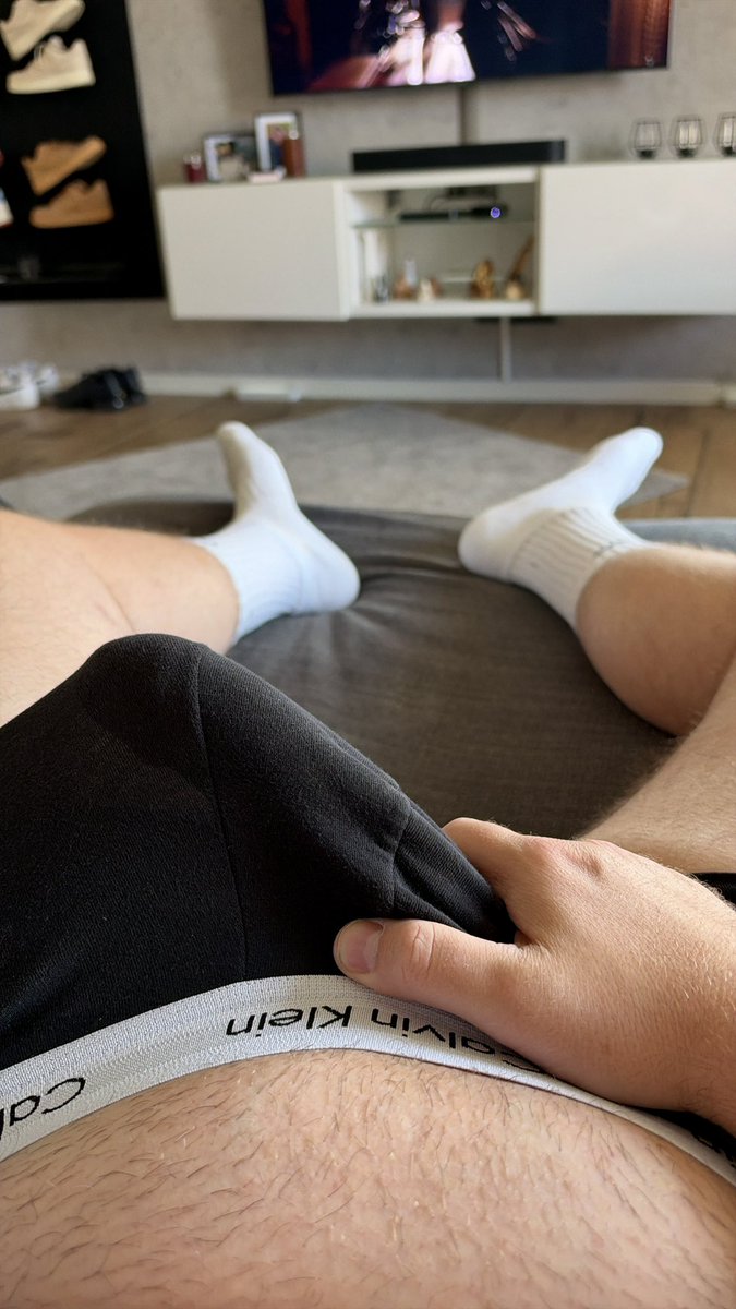 nikeTN86's tweet photo. Fucking horny today…. 😈😈 https://t.co/HMRjQ3I9n2