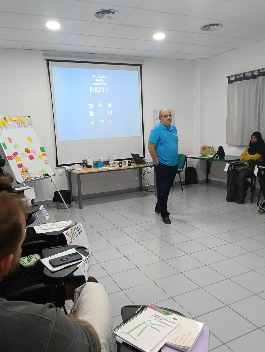 aNOESSO's tweet photo. 🔐 El alumnado de Personal de Almacén del Punto de Formación Incorpora de NOESSO ha participado en un taller sobre seguridad financiera en internet impartido por voluntariado de @FundlaCaixa 

Aprendemos a prevenir fraudes y proteger nuestros datos.

@AndIncorpora https://t.co/cQk8DW0WpH