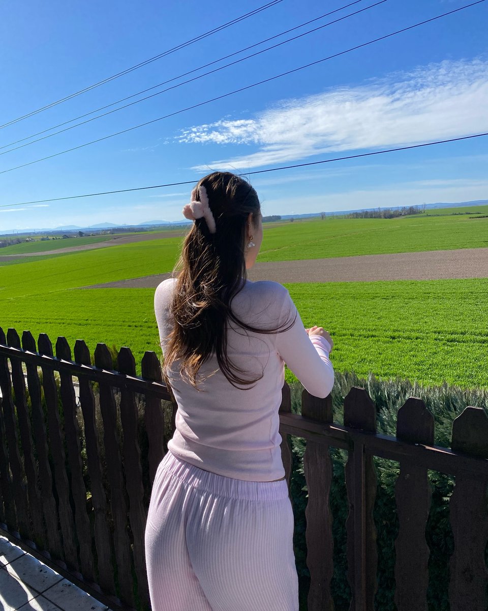 SkyeSudol's tweet photo. Fresh air and clear skies. #blessed #naturelover https://t.co/ZKIu1W0myV