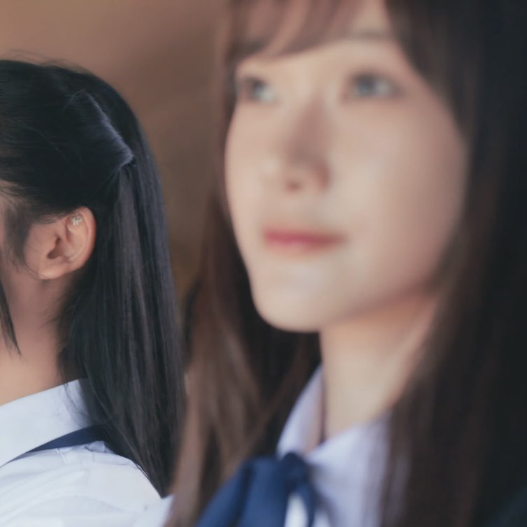 fionyhuang's tweet photo. jkt48 member and captain, freya jayawardana makes a cameo appearance in bnk48 &amp; cgm48’s special single music video as a transfer student from indonesia! 

with her new look: long and straight hair🤍 https://t.co/r0qiTpVLnG