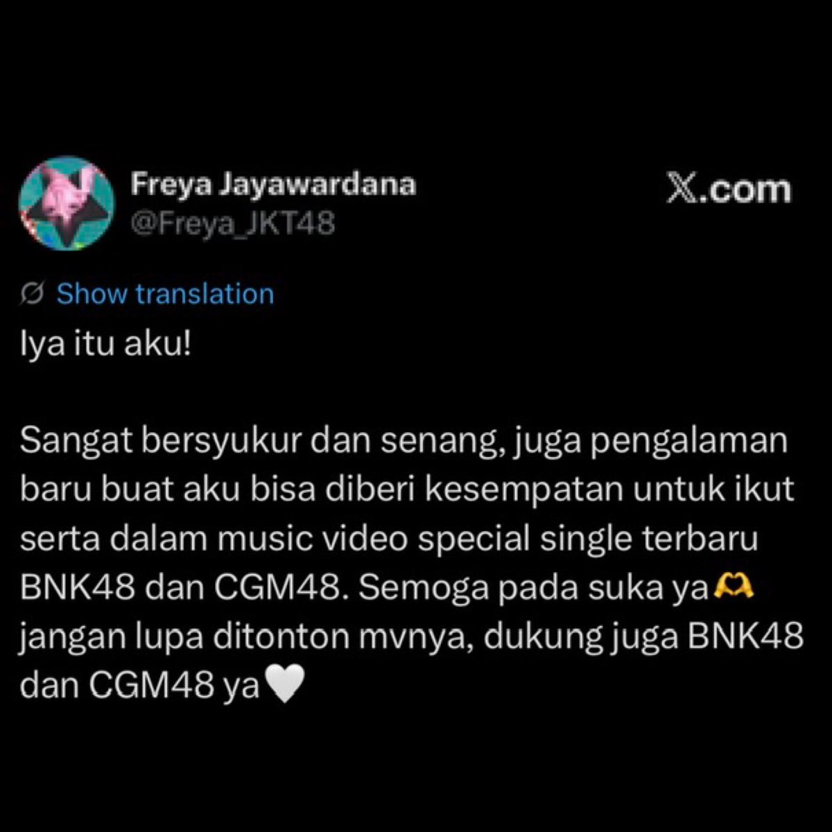 fionyhuang's tweet photo. jkt48 member and captain, freya jayawardana makes a cameo appearance in bnk48 &amp; cgm48’s special single music video as a transfer student from indonesia! 

with her new look: long and straight hair🤍 https://t.co/r0qiTpVLnG