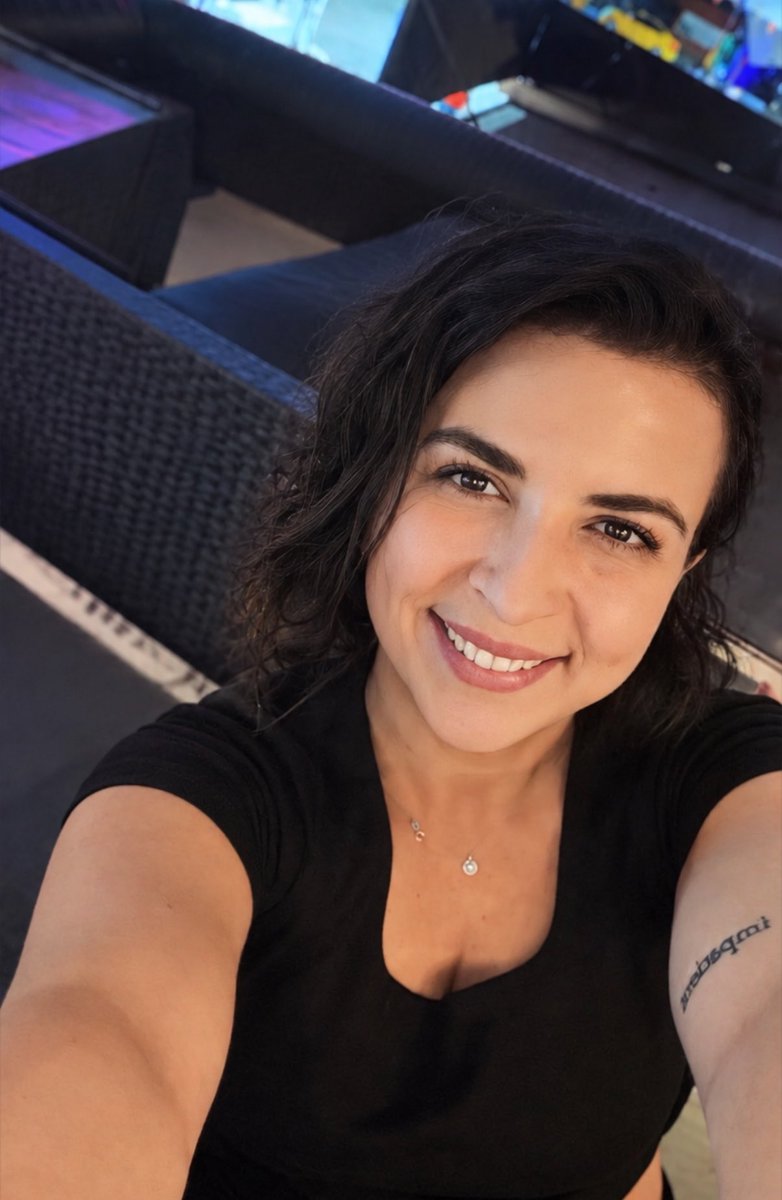 _Yuvanka_'s tweet photo. @cananntrl 39 yaşındaki Tuğçe de rimelli fotosunu paylaşsın ama bunun da haber değeri 0
😂 https://t.co/01i7PeZatj