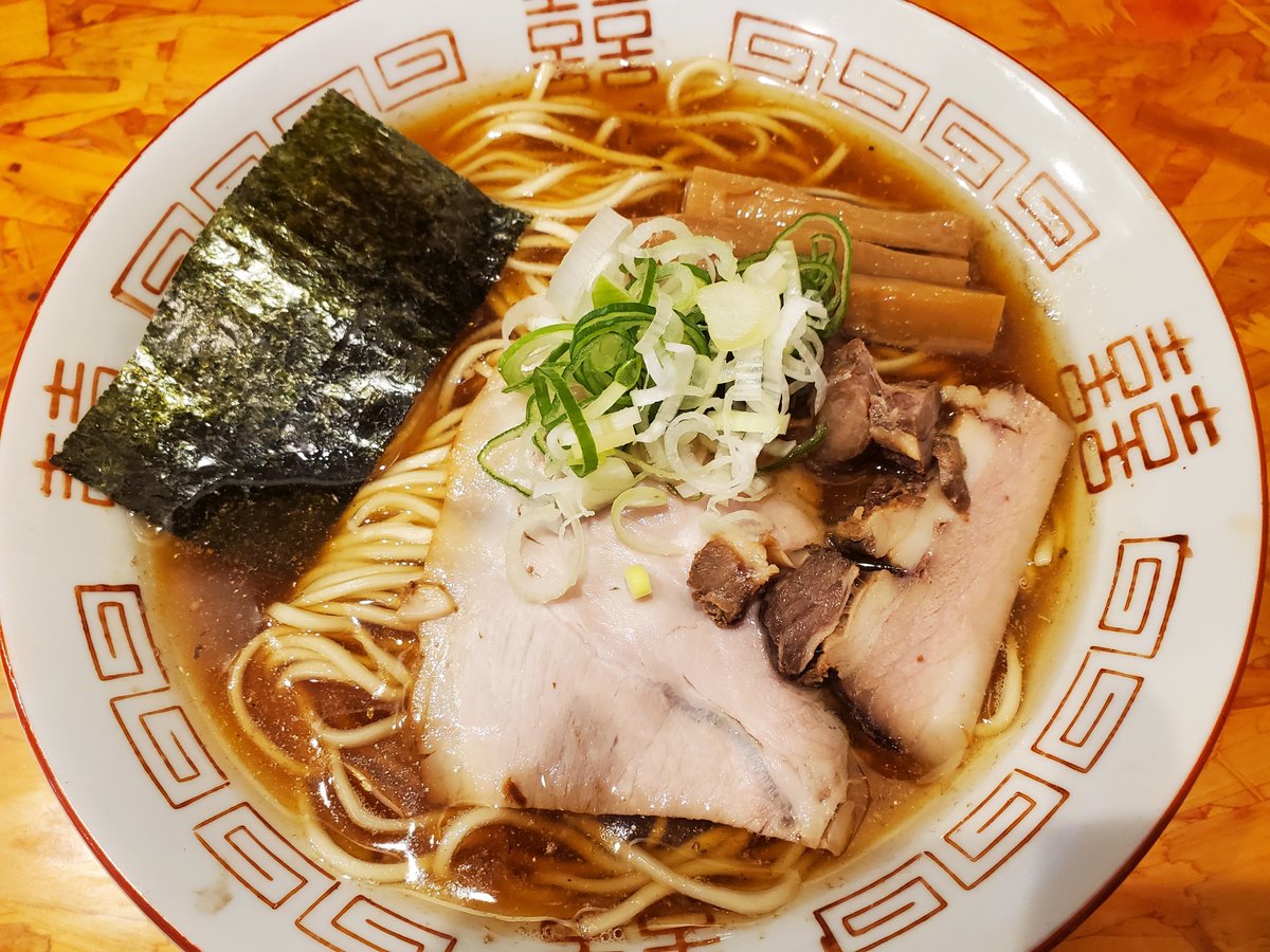 short_name_ma's tweet photo. 麺武者さんの本日の煮干し
煮干しの告知があってたまたま休みだったのでチャンスとばかりに訪問✌️
煮干しと言ってもえぐみはなく色んな出汁が上品にまとまった飲みやすい1杯でした😄 https://t.co/IG24hEg2Qe