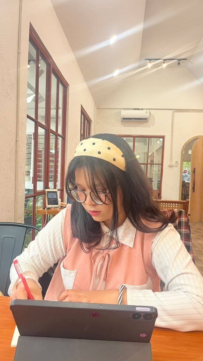 dracoquettes's tweet photo. Kakak ini anime ya kak https://t.co/cYIu9Mzz9S