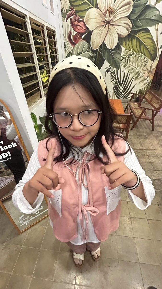 dracoquettes's tweet photo. Kakak ini anime ya kak https://t.co/cYIu9Mzz9S
