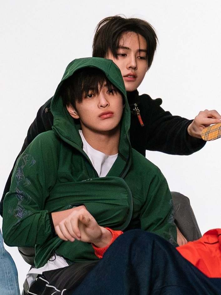 ooureilly's tweet photo. KOBISA YA KEONHYEON SECOCOK INI??? 😭😭😭 VISUAL NYA GILA NGAWIN BANGET 😭😭😭 https://t.co/N7P9pco2Wc