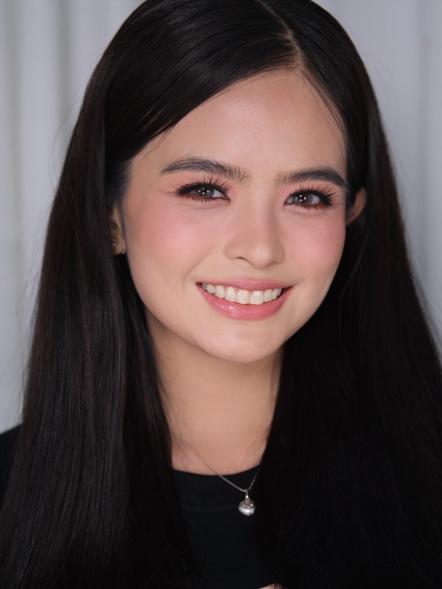 lovebeanca's tweet photo. when she’s a baddie but also a cutie 🫠 BEA BINENE IS THE NAME. https://t.co/mvh3gO3ipD