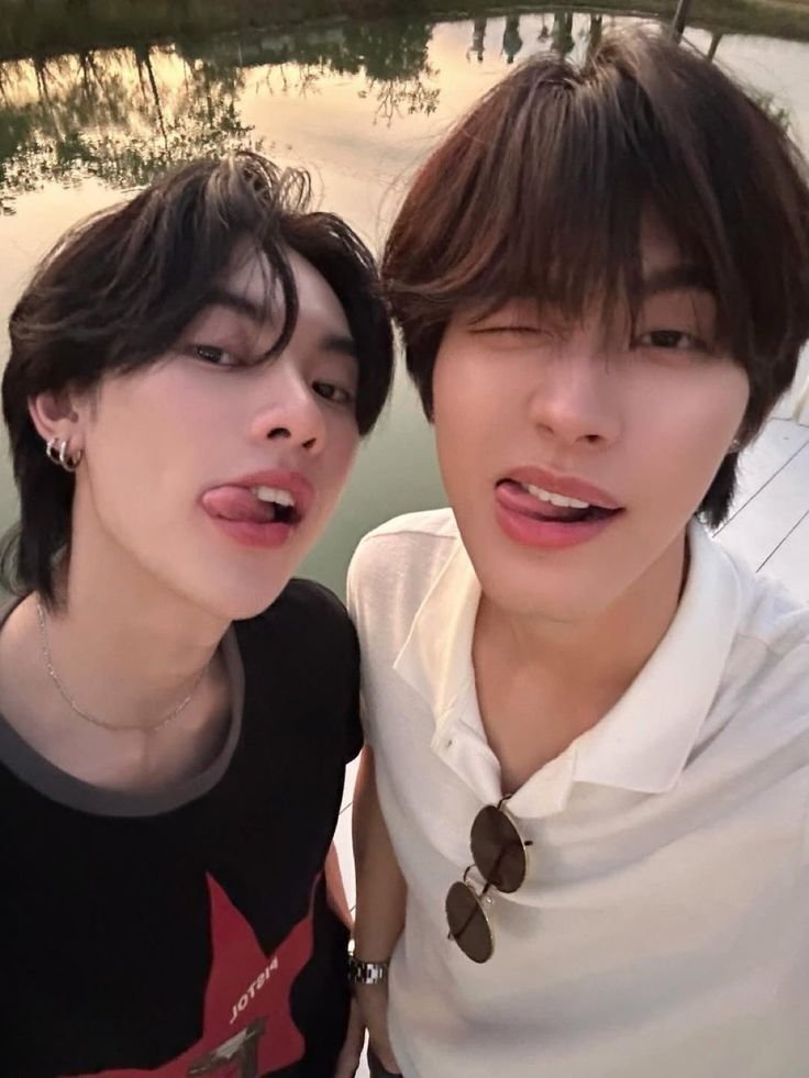 myownfairyland's tweet photo. Hii I'm Krit..looking for #blmoots to yap about my favs🐝

𖦹 03, she
𖦹 eng
𖦹 a multi stan-BL,kp★p,tp★p
✮ mains: #KengNamping #TleFirstone #Copperfifa #PhuphaTeddy (mainly DMD) 
𖦹 new to #stantwt #bltwt 
𖦹 open to any fandom

★⭒.˚⋆#moothunt
--Let's be moots! 

♡ / ↻ https://t.co/f1knXp2GGN