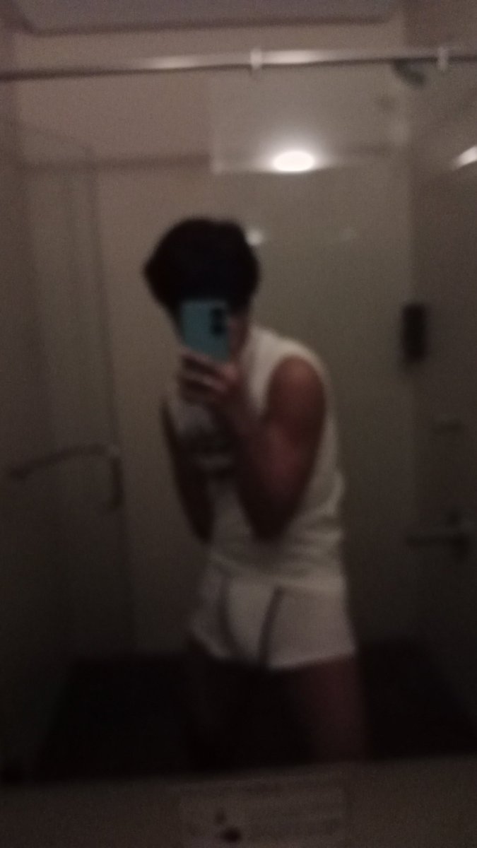 jakednv2's tweet photo. Blurry #jakolph https://t.co/nwCCZf9gd3