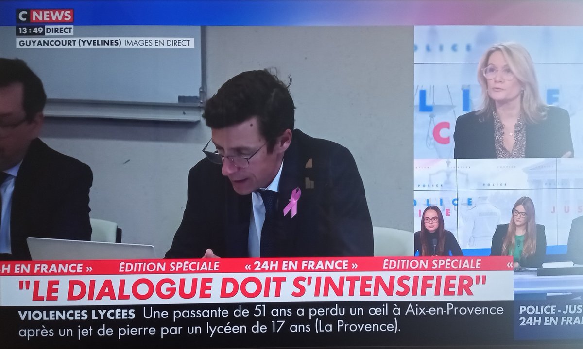 Arnaudrobemj's tweet photo. A l instant, le ministre de l éducation affirme que la solution contre les émeutes est d intensifier le dialogue.
J ai rarement entendu un tel niveau de deconnection!!! https://t.co/BWyZc5G2r5