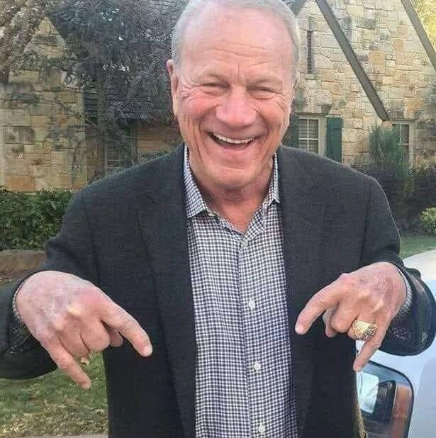 Sooner_Jen's tweet photo. Happy 89th Birthday to The King!!❤️ https://t.co/yF8BOWFtEB