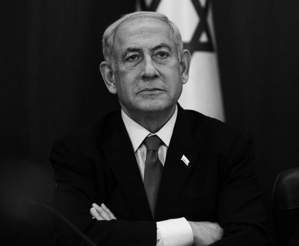 voiceofworldco's tweet photo. Netanyahu:

Bize karşı korkunç iftiralar savuruyorlar.

Soykırımla, Filistinlilere yönelik örgütlü şiddetle, Gazze'deki çocukların açlığıyla suçluyorlar.. https://t.co/wW5xyOK3wZ