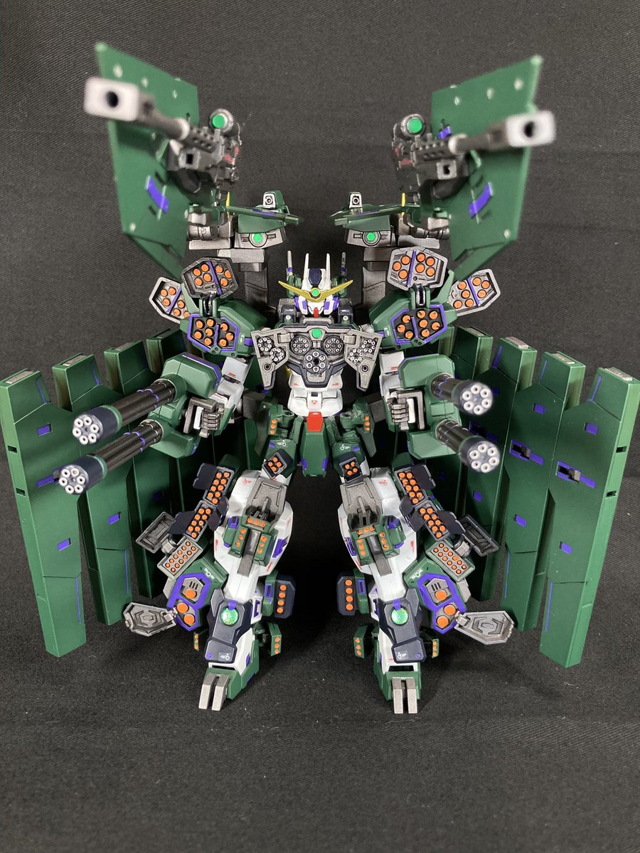myua8492's tweet photo. #ガンプラ
ガンダムウォーレスGN/HA(ヘビーアームズ)

サバーニャをベースにデュナメス、ヘビーアームズEWをミキシング
火薬庫+火薬庫で敵を木っ端微塵にしたい！
ミサイル144門
ガトリング11門
バルカン4門
スナイパーライフル2門
ビットライフル12門
ロックオン・ストラトス！
乱れ打つぜぇえええ！ https://t.co/H4FdBu7vlI