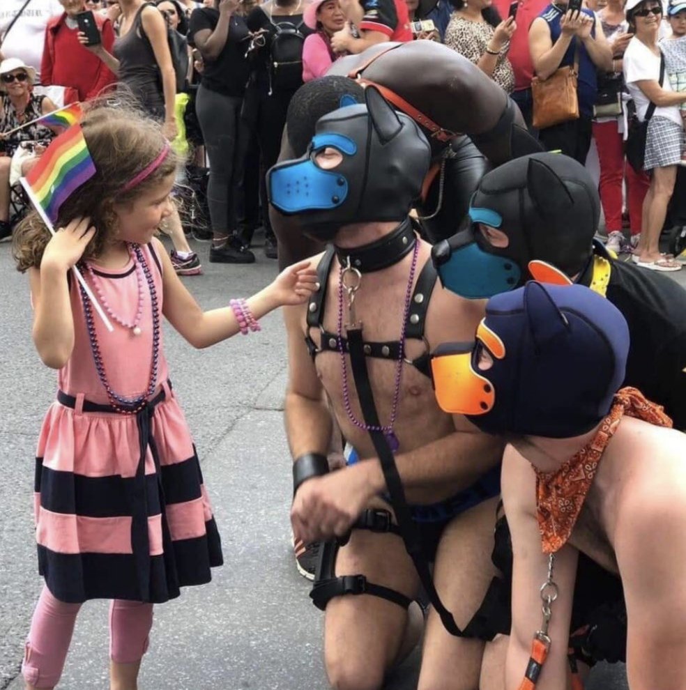 EnzoReferee's tweet photo. @CommanderTorenn Pendant ce temps en occident https://t.co/EqzckfcMyp