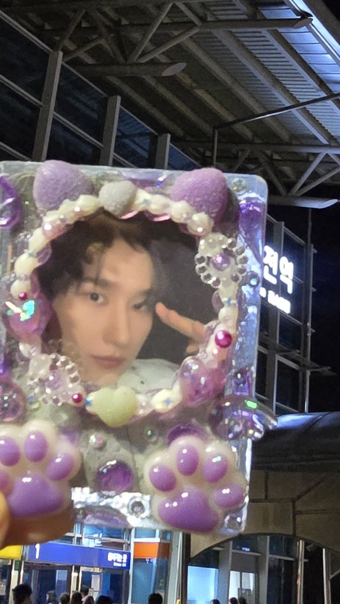 woainimuch's tweet photo. 하십시오 https://t.co/o9kle3RlYY
