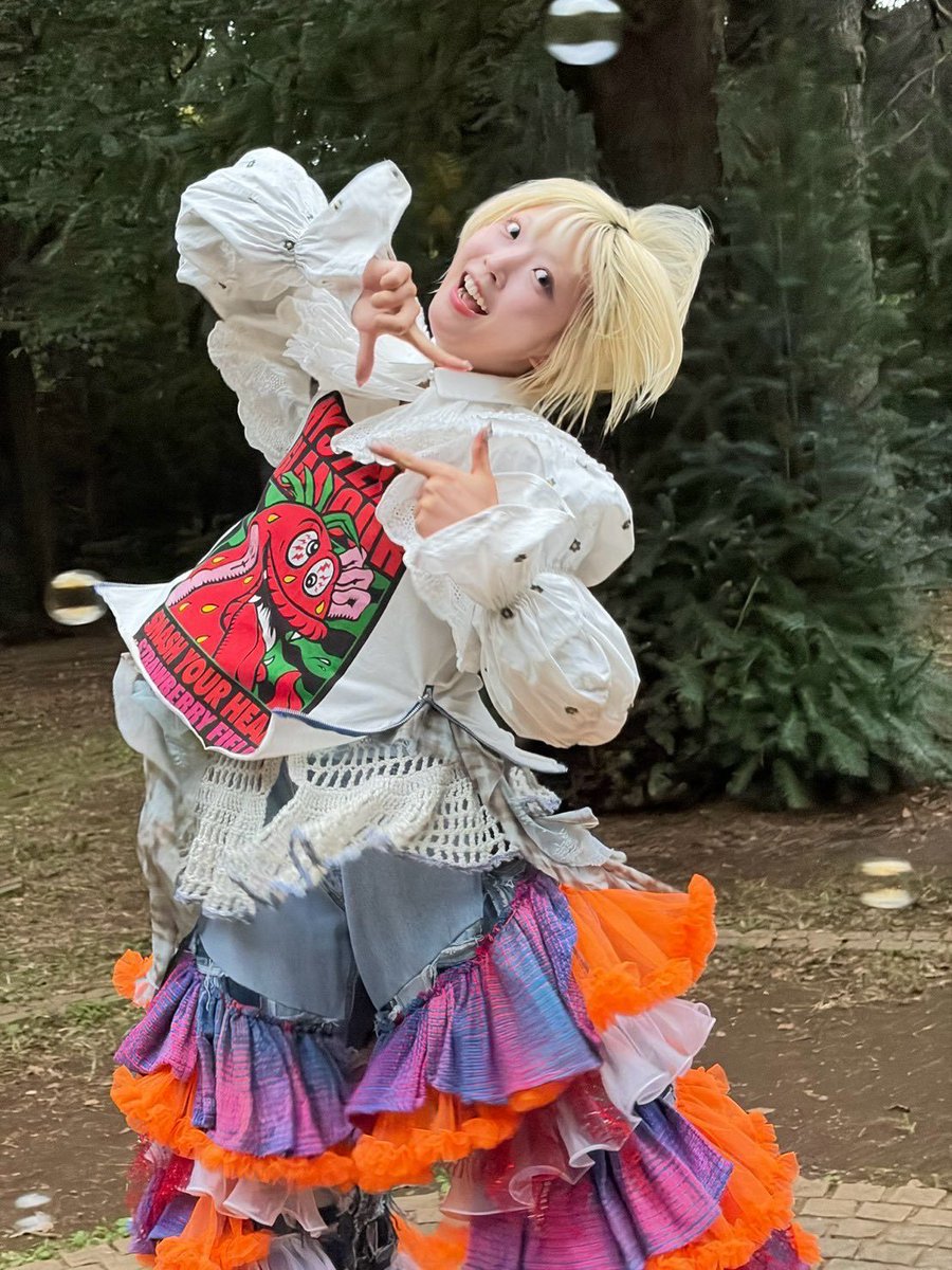 hrsm44's tweet photo. バズろうとするも、ポーズが古いPIGMONZ㌠ https://t.co/la8DJevDRu