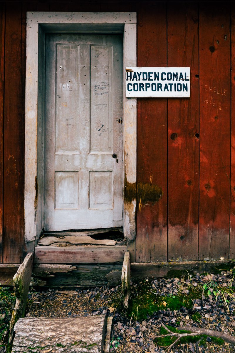 danielw's tweet photo. Hayden Comal Corporation
The bunk house at the Neosho Mine in Ouray.
📍 Colorado · Sony a6000
📷 Captured October 27, 2017

#colorado #ghosttown #abandonedplaces #sonyalpha #photography https://t.co/RifWFzPT8q