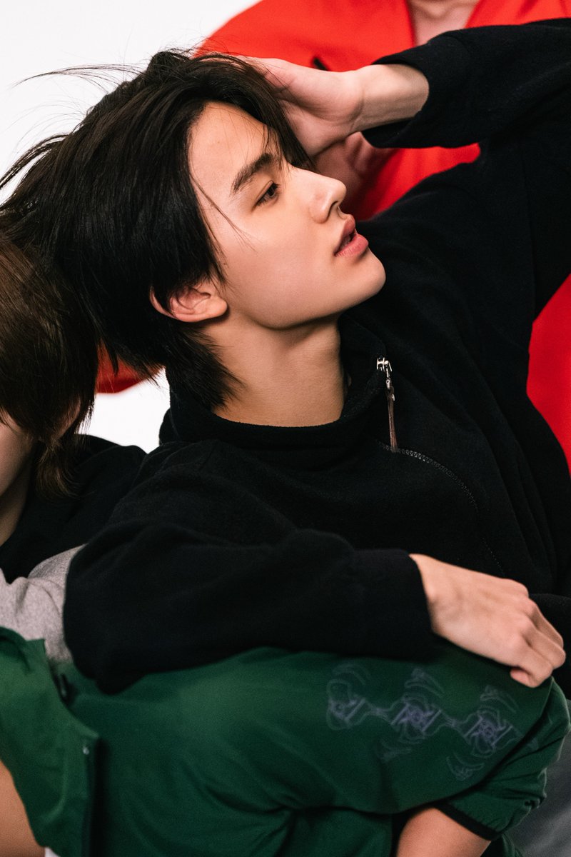 cortis_zip's tweet photo. the most perfect side profile ever https://t.co/op5f4FdP3t