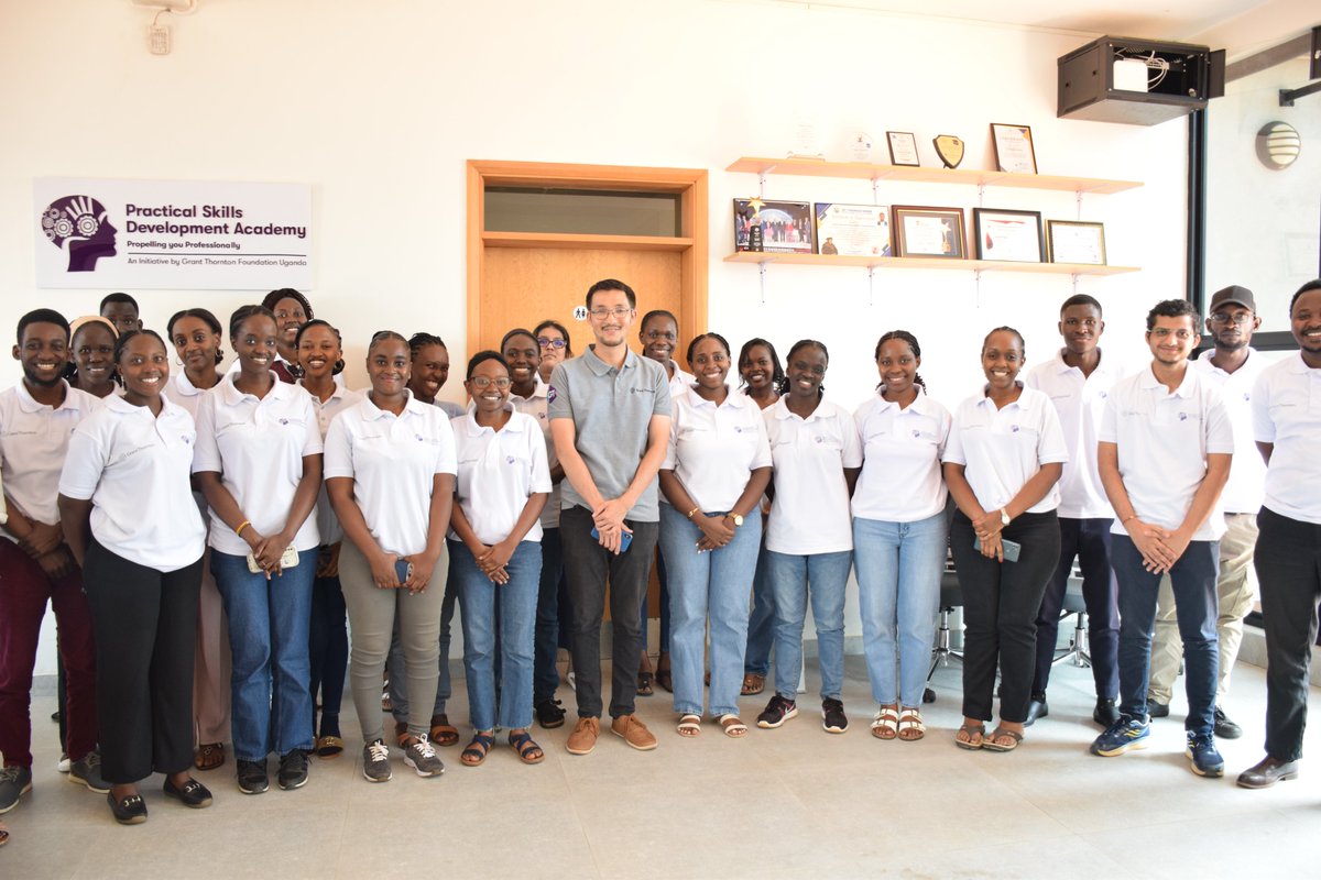 GtUganda's tweet photo. Our sessions with the 6th cohort of the Practical Skills Development Academy are still on. Last week, our marketing and communications expert Hiroaki Uchida took the class through myriads of practical sessions in computer applications. https://t.co/mKwzPINdY1