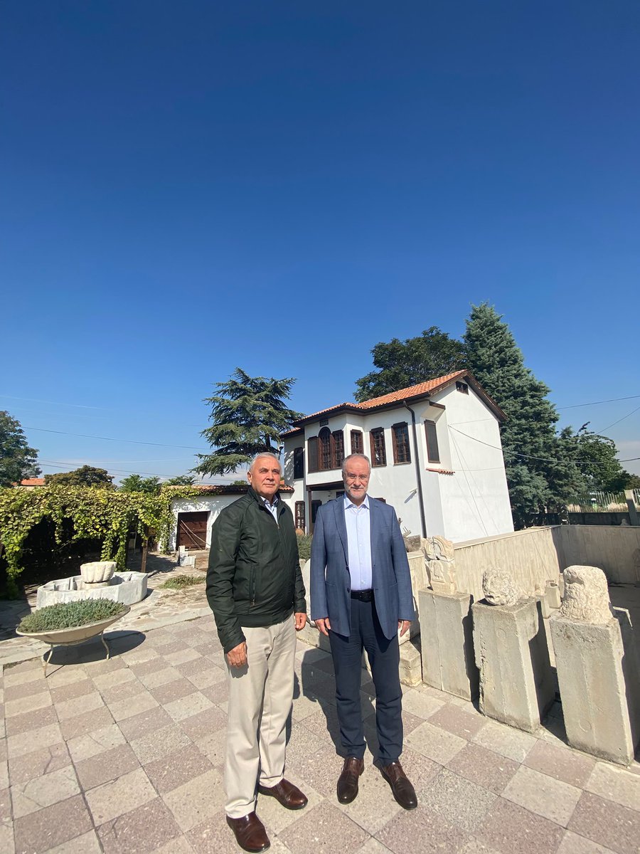 2omer's tweet photo. Cumhurbaşkanlığı Tarım ve Gıda Politikaları Kurulu Üyesi,Tarım ve Orman BakanDanışmanı,Ç.Ü. Ziraat Fak.Ö.Ü. Prof.Dr.Aykut Gül Bey @aykutguldijital 
@AgriCities’i ziyaret ederek keyifli hoş bir sohbete vesile oldukları için gönülden kalbî şükranlarımızı sunarızRabbimiz razı olsun. https://t.co/LgCRO6yLZQ