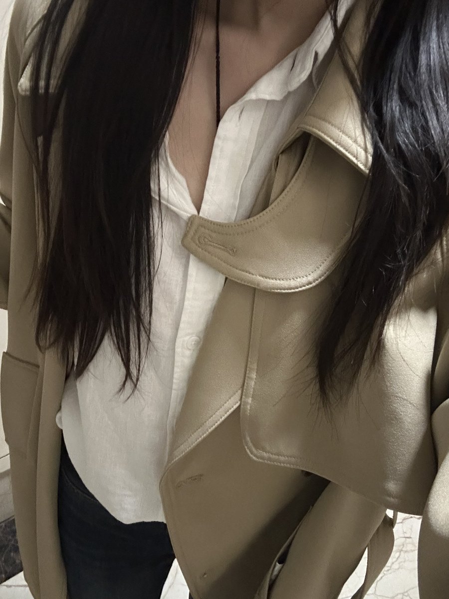 Toasttowo's tweet photo. OOTD https://t.co/NIBf4YDq4y